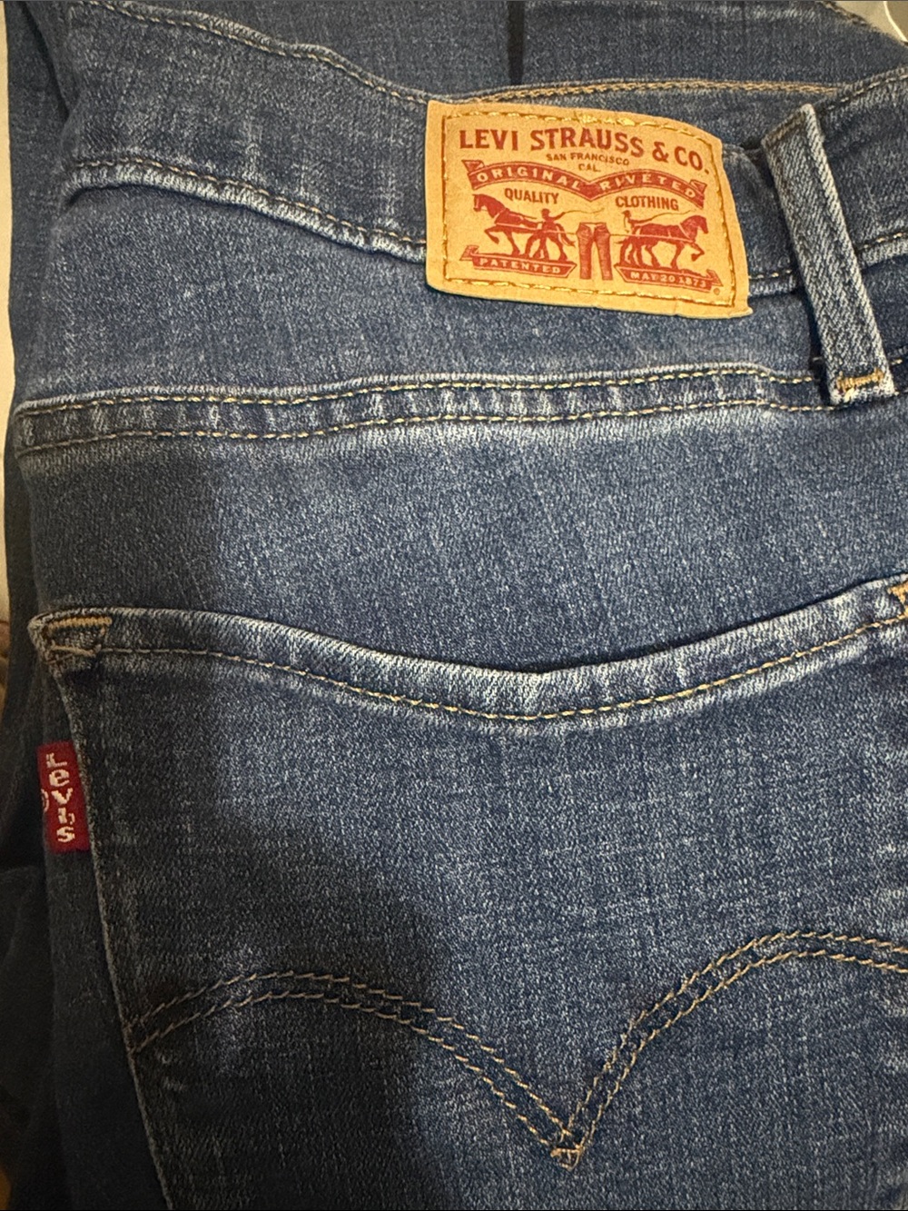 Levi's Women's Dark Indigo Skinny Jeans with Tan Patch